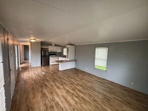 310 N Gaillard St in Baytown, TX - Building Photo - Building Photo