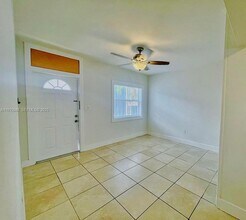 3690 SW 24th St in Miami, FL - Building Photo - Building Photo