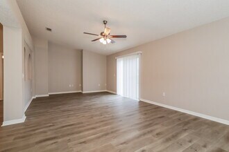 1812 Norseman Ct in Middleburg, FL - Building Photo - Building Photo