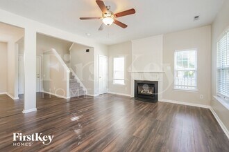 107 Salem Pl Ct in Clemmons, NC - Foto de edificio - Building Photo