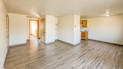 1856 Verlin Rd, Unit 2 in Green Bay, WI - Building Photo - Building Photo