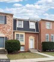 114 Colony Ct in Walkersville, MD - Building Photo