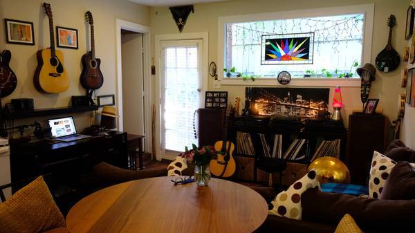 1811 Alameda Dr, Unit Cottage in the Oaks in Austin, TX - Building Photo