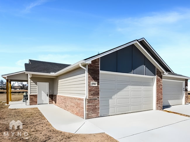 property at 5782 E Bristol Cir