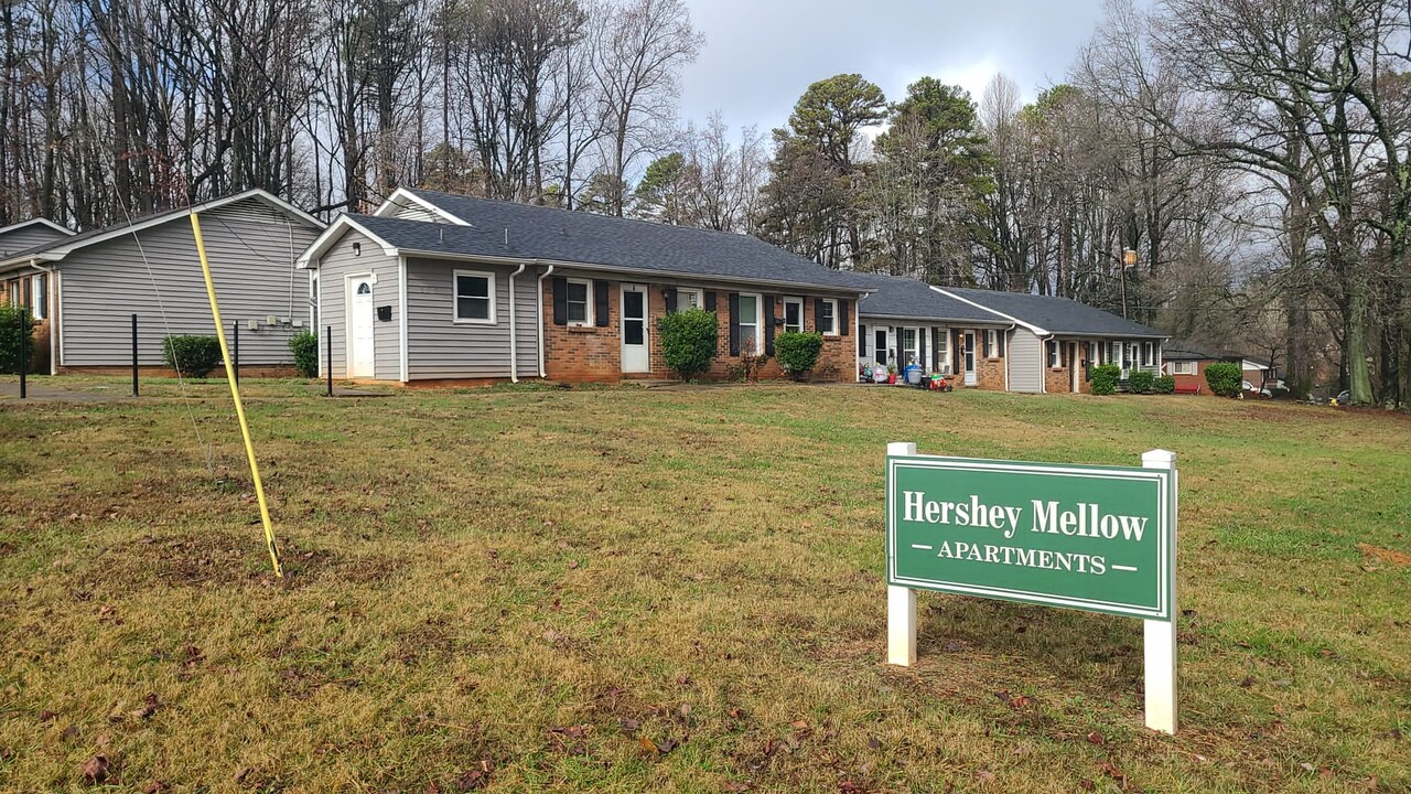 Hershey Mellow in Charlotte, NC - Building Photo