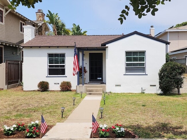 540 H Ave in Coronado, CA - Building Photo - Building Photo