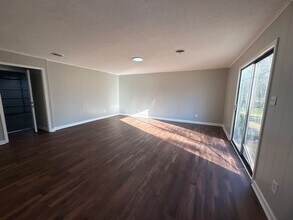 210 Lakeview Dr in Tupelo, MS - Building Photo - Building Photo