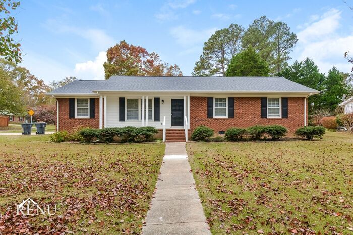 601 Wedgewood Ave in Zebulon, NC - Building Photo