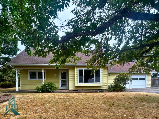1508 NE Sherman St in Albany, OR - Building Photo - Building Photo