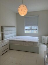 10220 NW 63rd Terrace in Doral, FL - Building Photo - Building Photo