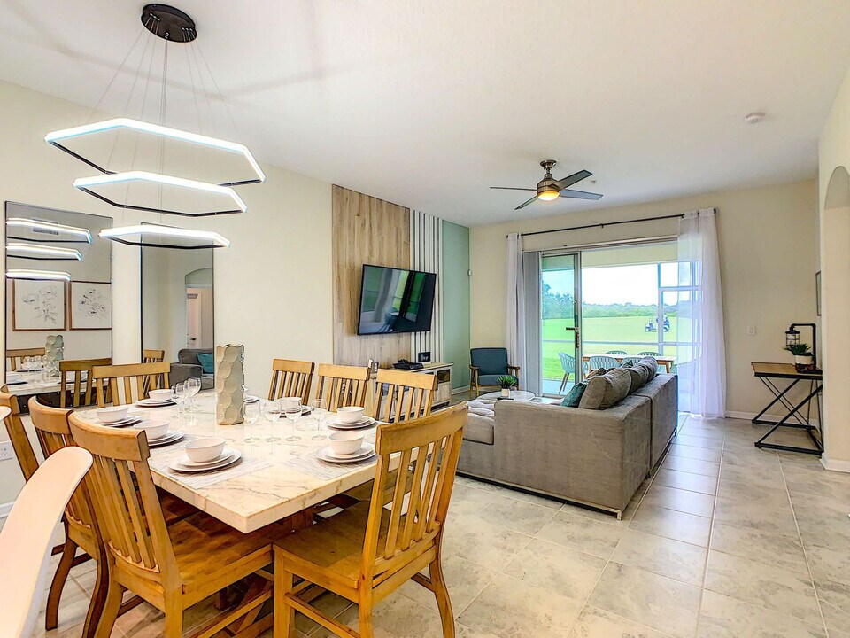 705 Ocean Course Ave in Kissimmee, FL - Building Photo