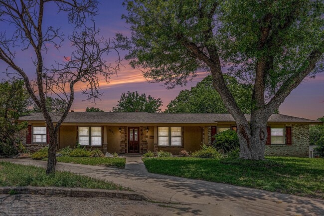 7527 Quail Run Dr