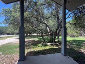 1640 Lonesome in Canyon Lake, TX - Building Photo - Building Photo