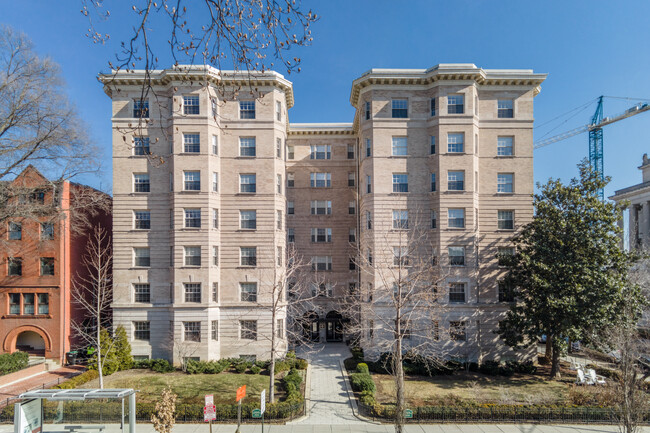 Somerset House in Washington, DC - Foto de edificio - Building Photo