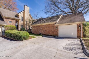 8930 Wesley Pl in Knoxville, TN - Building Photo