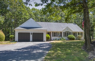 32 Madison Dr in Sandwich, MA - Building Photo