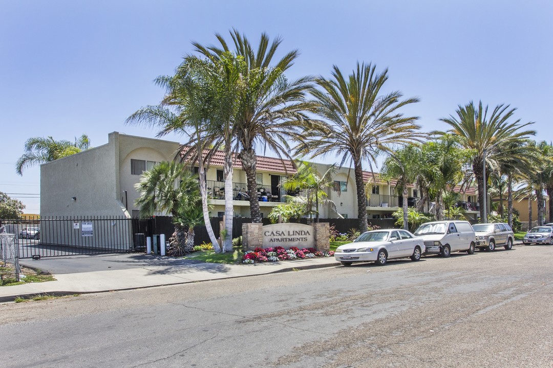 Casa Linda in Chula Vista, CA - Foto de edificio