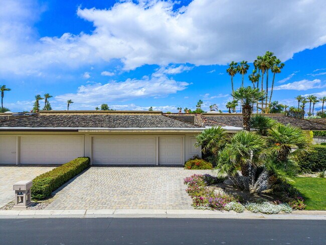 34 Duke Dr in Rancho Mirage, CA - Building Photo - Building Photo