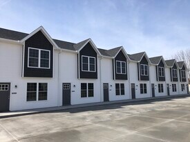 1203 Remington Park Dr, Unit 1203-E in Batesville, IN - Building Photo