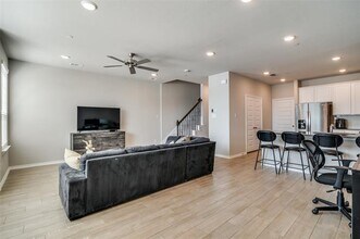 3032 Shire Dr in Mesquite, TX - Building Photo - Building Photo
