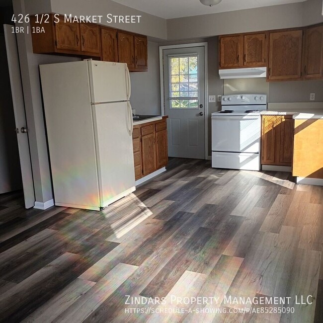 property at 426 S Market St
