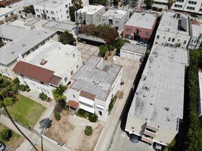 120-122 N Berendo St in Los Angeles, CA - Building Photo - Building Photo