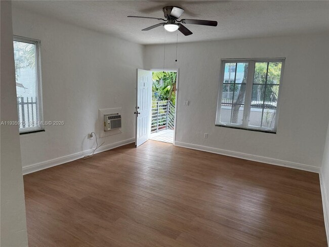 740 Michigan Ave in Miami Beach, FL - Building Photo - Building Photo