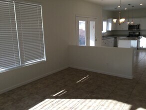 10319 Calle Dichoso Ct NW in Albuquerque, NM - Foto de edificio - Building Photo