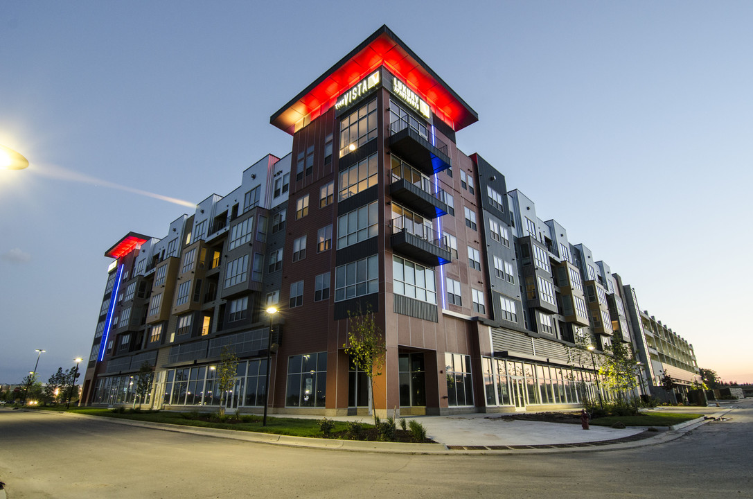 The Vista at the Heights in Lansing, MI - Foto de edificio