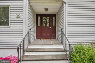 405 Holly Glen Dr in Cherry Hill Township, NJ - Building Photo - Building Photo