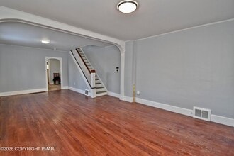 198 Grove St, Unit 1313 in East Stroudsburg, PA - Building Photo - Building Photo