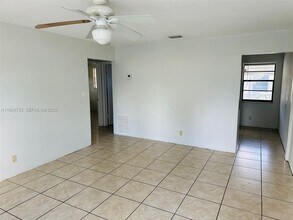 521 SW 9th St in Hallandale Beach, FL - Building Photo - Building Photo