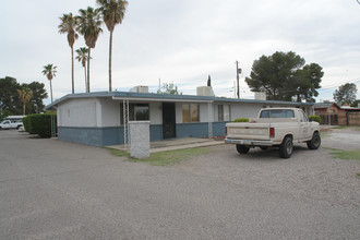 Central Apartments in Tucson, AZ - Building Photo - Building Photo