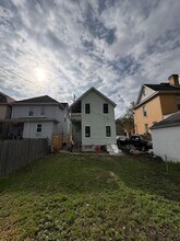 524 Atlantic Ave, Unit A in McKeesport, PA - Building Photo - Building Photo