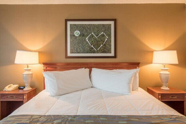 1 Lakeview Dr in Morgantown, WV - Foto de edificio - Building Photo