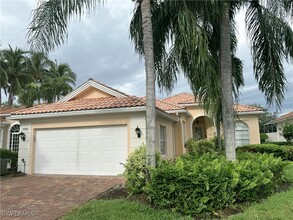 3060 Ellice Way in Naples, FL - Foto de edificio - Building Photo