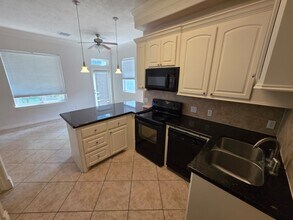 16020 Fountainview Dr in Montgomery, TX - Building Photo - Building Photo