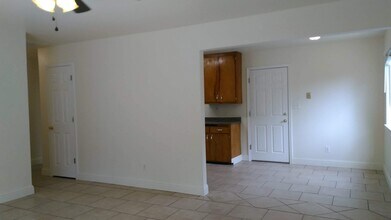 1440 Orange St in Red Bluff, CA - Building Photo - Building Photo