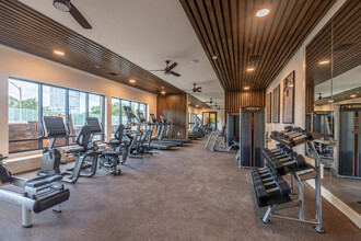 2100 Memorial - 55+ Senior Living in Houston, TX - Foto de edificio - Interior Photo