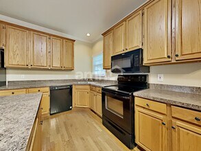 6261 Sharpsburg Ct NW in Acworth, GA - Foto de edificio - Building Photo