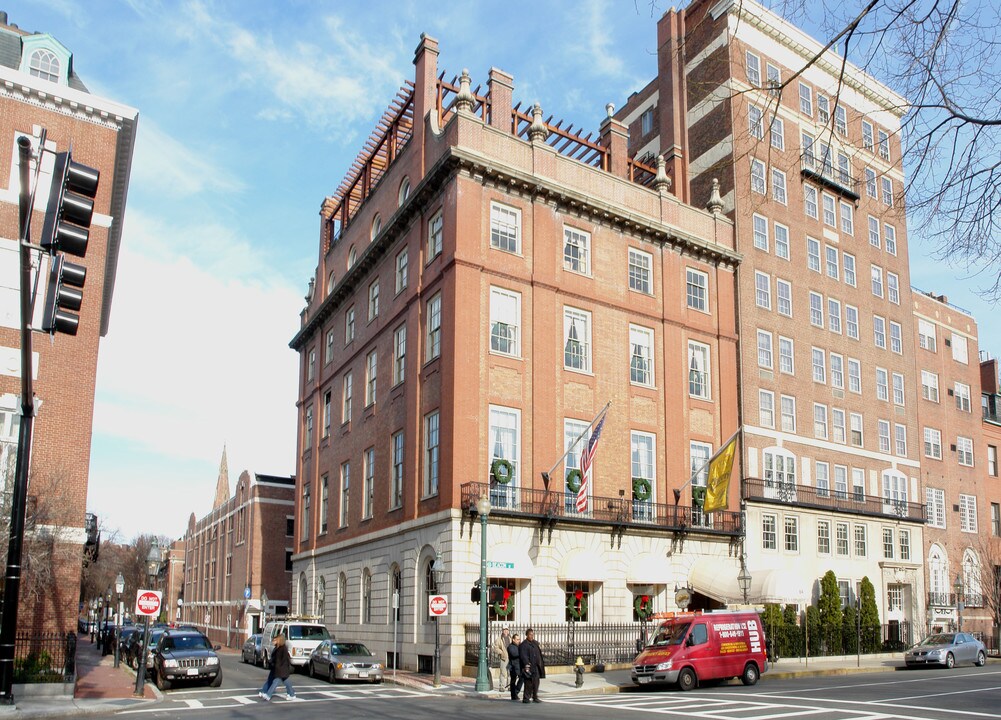 84 Beacon St in Boston, MA - Building Photo