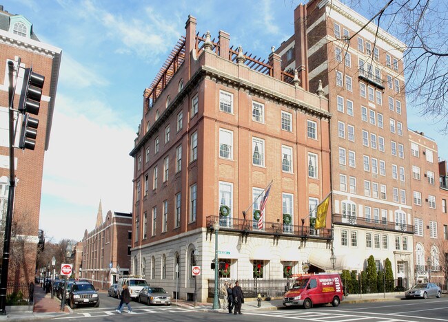 84 Beacon St