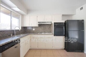 26160 Falsterbor Dr in Menifee, CA - Building Photo - Building Photo