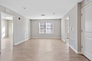 Trolley Circle in Belleville, IL - Building Photo