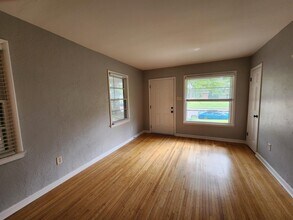 1315 S White Station Rd in Memphis, TN - Building Photo - Building Photo