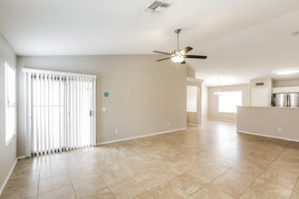 12814 W Crocus Dr in El Mirage, AZ - Building Photo - Building Photo