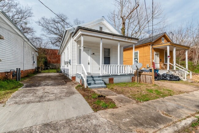 property at 20 Kendrick Pl