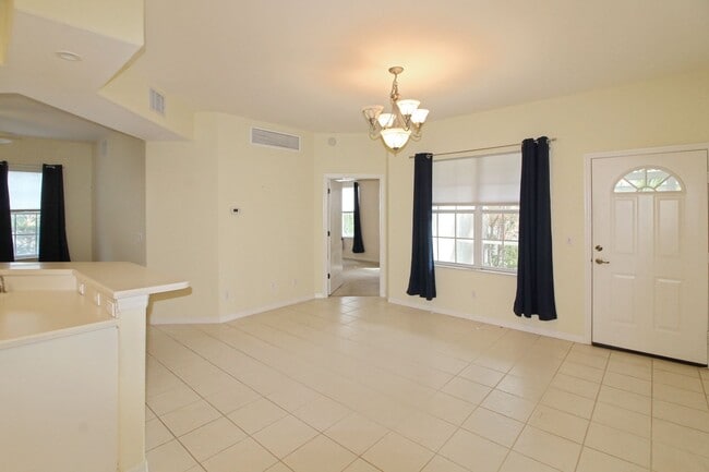 9102 L Pavia Blvd in Venice, FL - Building Photo - Building Photo