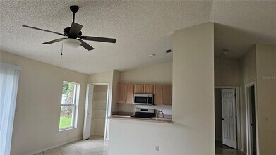 31 Pillar Ln in Palm Coast, FL - Building Photo - Building Photo