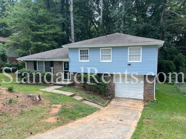 property at 2733 Shelley Ln